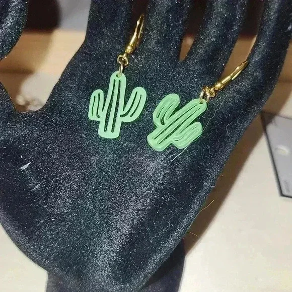CACTUS 🌵 EARRINGS HANDMADE - Picture 2 of 2
